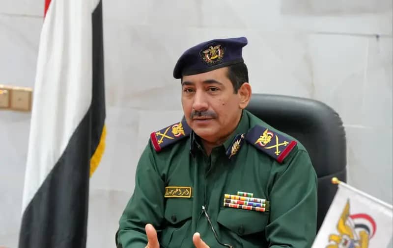 بعد هجمات مأرب وحضرموت.. وزير الداخلية يتوعد الحوثيين ويؤكد مواصلة معركة استعادة الدولة 1
