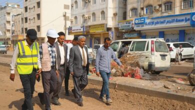 بتوجيهات وزير الأشغال.. رئيس صندوق صيانة الطرق يتفقد مشروع خط التقنية–إنماء بعدن ويؤكد أهمية تسريع وتيرة الإنجاز 3