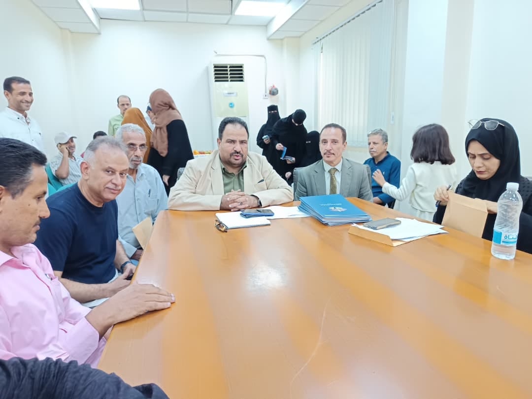 ضمن جهود تطوير الكوادر.. شركة النفط بعدن تختتم برامج تدريبية في السلامة والتصوير وتدشن دورة التسويق النفطي 1