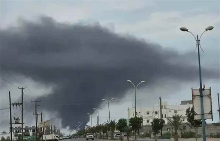 سفراء الدول الراعية يطلقون رسالة حاسمة بعد هجمات الحوثيين على المخا والمنشآت الحيوية 1