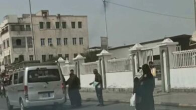 بعد شكاوى المواطنين.. شرطة السير في عدن تكشف حقيقة رفع أجور المواصلات 2