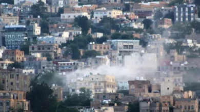 قصف مدفعي حوثي يصيب أربعة مدنيين ويلحق أضراراً بمنازل في تعز 2
