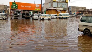 أمطار زنجبار تغمر الشوارع.. والأهالي يطالبون السلطة المحلية بسرعة التدخل 4