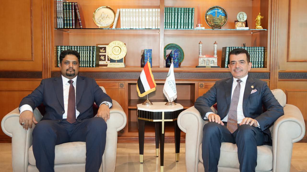 وزير التعليم الفني يبحث مع الايسيسكو سبل تعزيز الشراكة وتطوير مهارات وقدرات الشباب 1