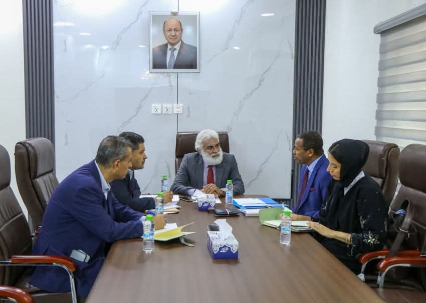 وزير التخطيط يبحث مع ممثلين أممين تعزيز التنسيق والاستجابة الانسانية للنازحين 1