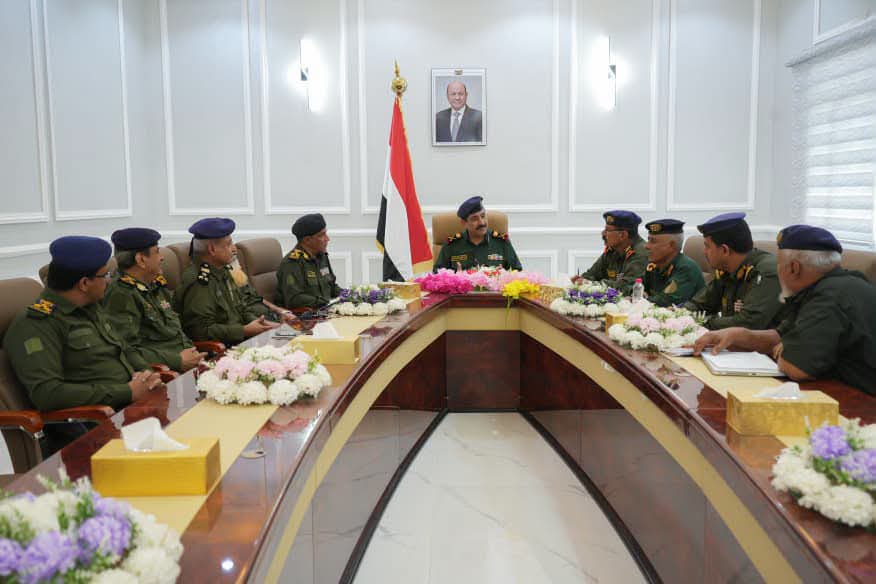 وزير الداخلية يؤكد رفع الجاهزية الأمنية وتعزيز حماية المدن والمديريات المحررة 1