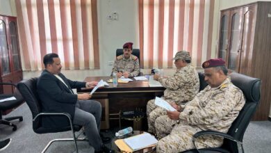 اجتماع عسكري بعدن يناقش ترتيبات تنفيذ توجيهات رئيس مجلس القيادة بشأن التعبئة العامة 4