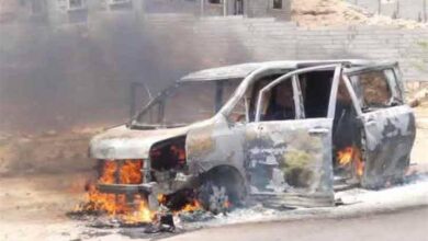 حريق مفاجئ يلتهم حافلة ركاب في شبوة.. والسبب صادم 3