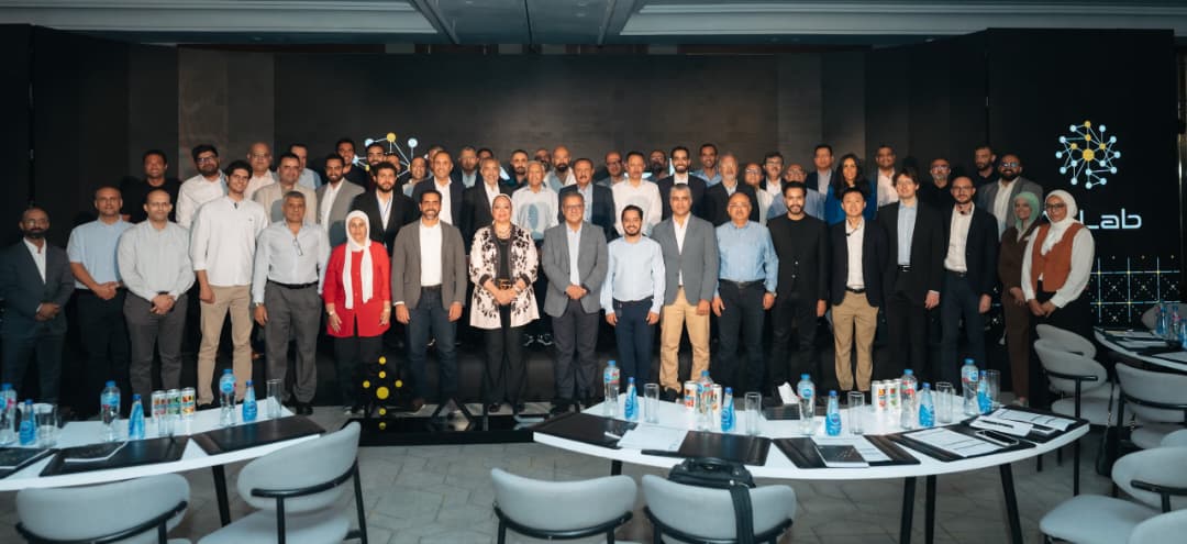 نبيل هائل سعيد أنعم تدشن مختبرها للذكاء الاصطناعي لتسريع الابتكار وتحويل الفرص إلى نتائج ملموسة 1