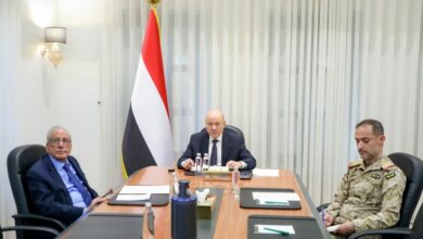 رئيس مجلس القيادة يشيد بكفاءة القوات المسلحة ويوجه بتسريع تنفيذ قراري العودة الآمنة والتعبئة العامة 4