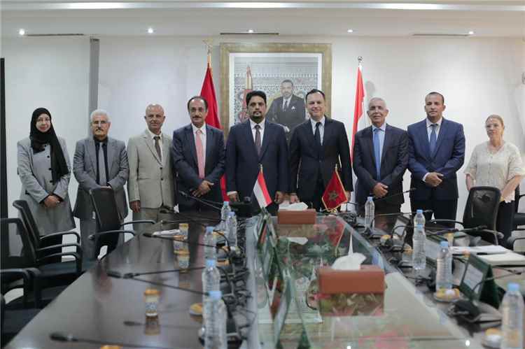 الوزير المهري يبحث مع وزير الإدماج الاقتصادي المغربي تعزيز التعاون في التكوين المهني وتنمية الكفاءة 1