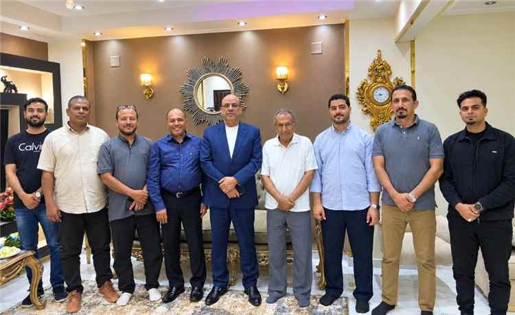 الميسري يلتقي قيادات وأبناء حضرموت في لقاء لبحث أبرز القضايا والتطورات 1