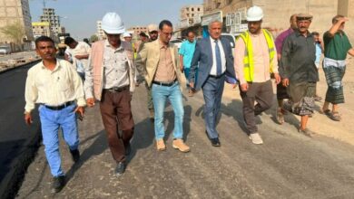 رئيس صندوق صيانة الطرق يتفقد مشروع «التقنية–إنماء» بعدن ويوجّه بتسريع أعمال السفلتة 3