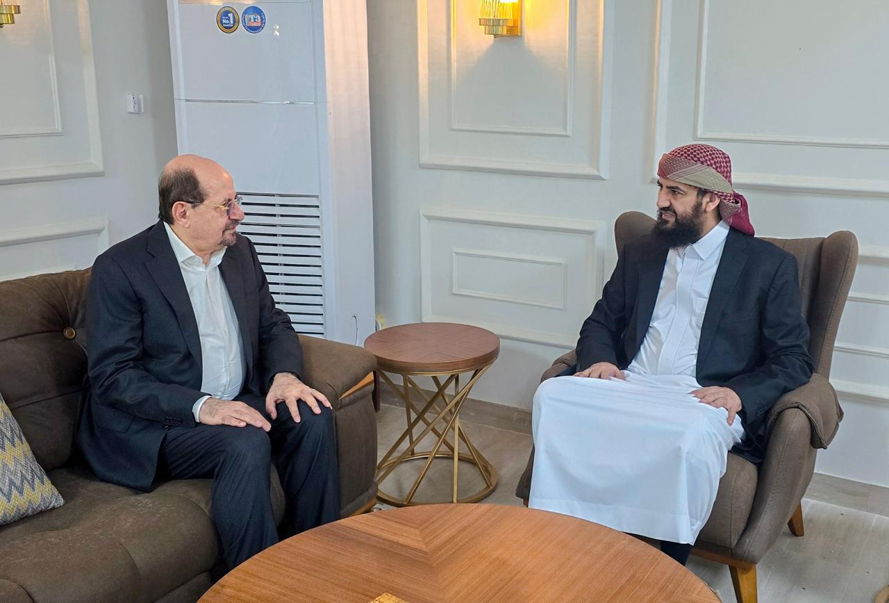 المحرّمي يلتقي رئيس الوزراء ويناقش الأوضاع العامة وأولويات العمل الحكومي 1