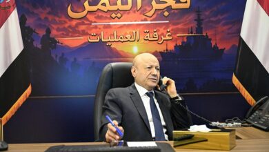 رئيس مجلس القيادة يطمئن على عضوي المجلس المحرمي والصبيحي ورئيس الوزراء إثر الهجوم الإرهابي على قصر معاشيق ويتابع مستجدات "فجر اليمن" 4