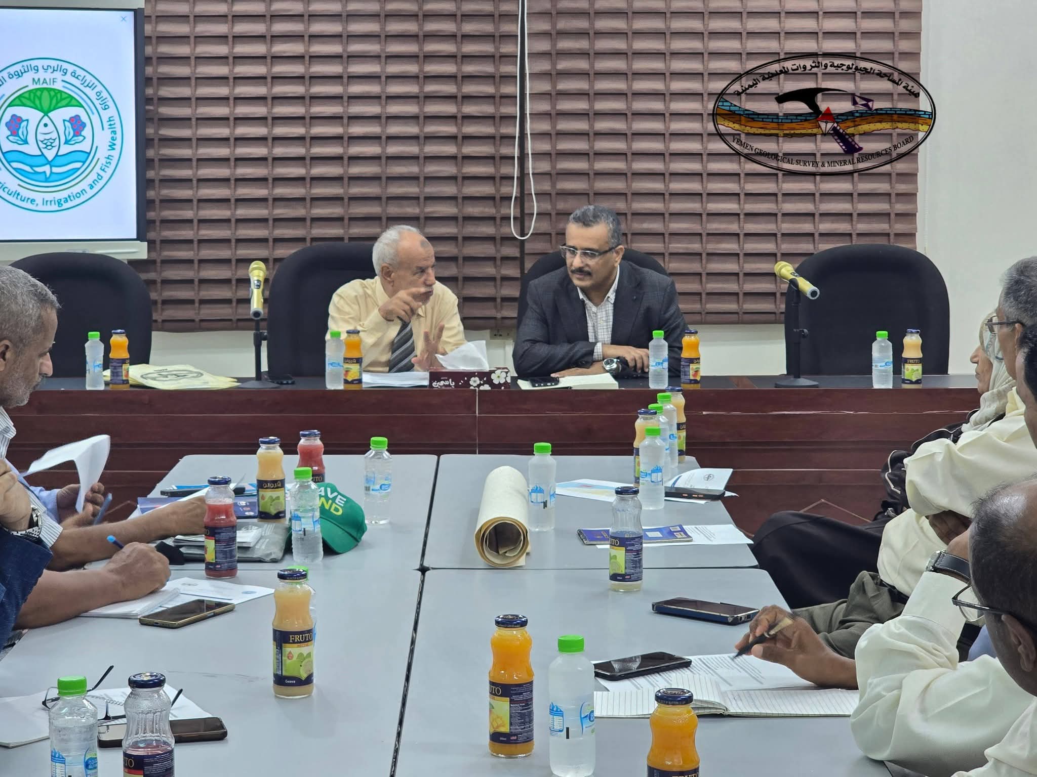 هيئة المساحة الجيولوجية ووزارة الزراعة والري تبحثان تفعيل التعاون في الدراسات الجيولوجية والهيدرولوجية ودعم المشاريع الزراعية والمائية. 1