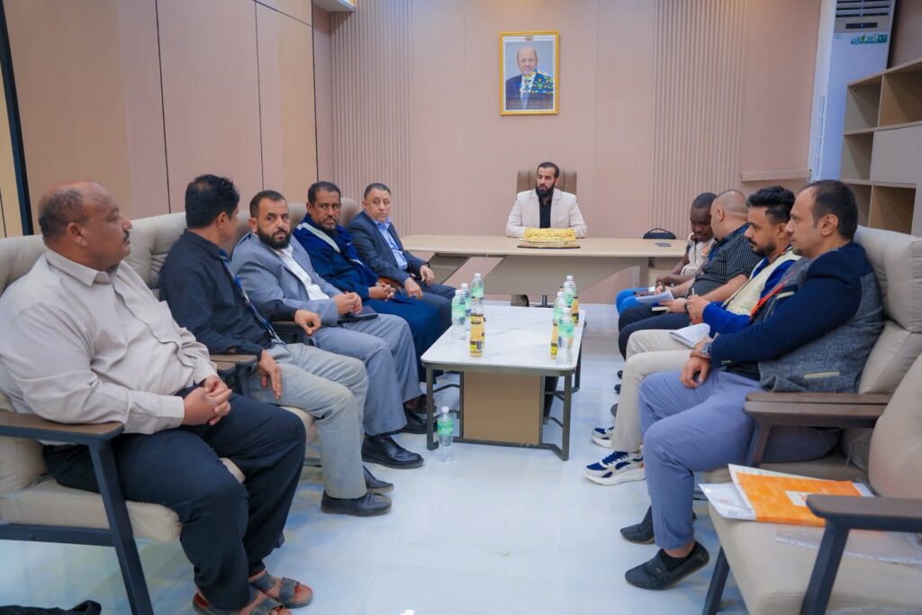 محافظ أبين يلتقي المجلس النرويجي للاجئين ويشيد بتدخلاته الإنسانية والتنموية