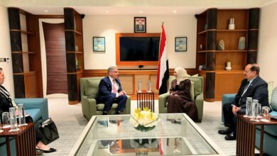 وزيرة الخارجية تبحث مع مساعد وزير الخارجية الأمريكي تطورات الأوضاع في اليمن والمنطقة 2