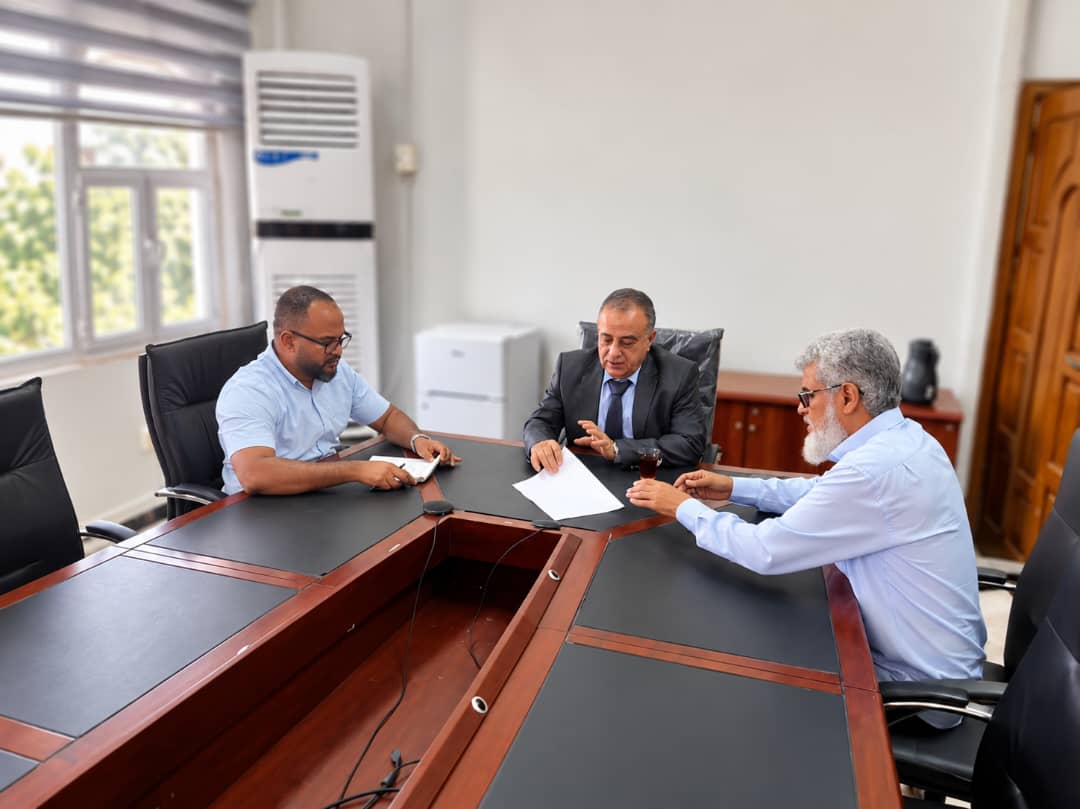 رئيس جامعة عدن يبحث خطط الكرسي العلمي للربع الأخير من 2026 1