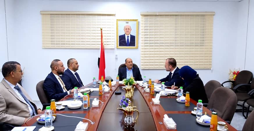نائب وزير الصناعة والتجارة يناقش مع مكتب المبعوث الأممي تداعيات التصعيد العسكري وسبل استقرار الأسواق 1