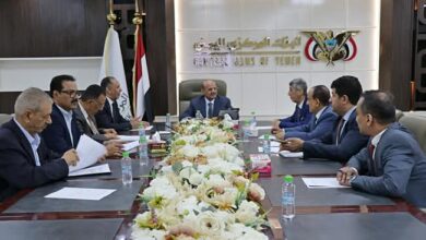 اللجنة الوطنية لتنظيم وتمويل الواردات تشدد على مكافحة تمويل الكيانات الإرهابية وتهريب الأموال والسلع 2