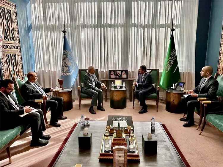 نائب وزير الخارجية اليمني يبحث مع السعودية تطورات الأوضاع في اليمن وتعزيز التنسيق الدولي 1