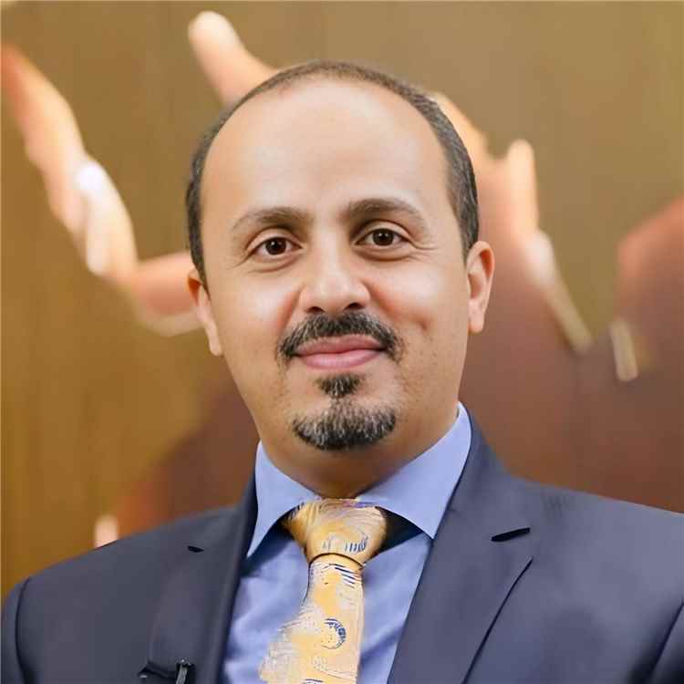 وزير الإعلام: الحوثيون يستهدفون محيط مخيمات النازحين في عدن بصاروخين باليستيين